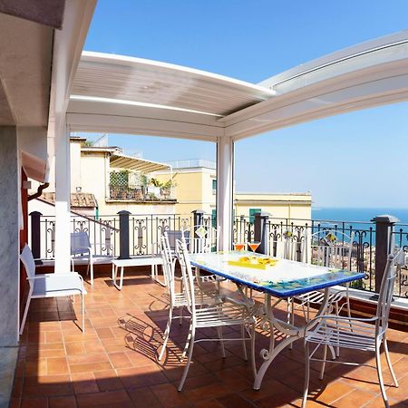 Suite Aphrodite - Exclusive Flat Salerno Exteriör bild