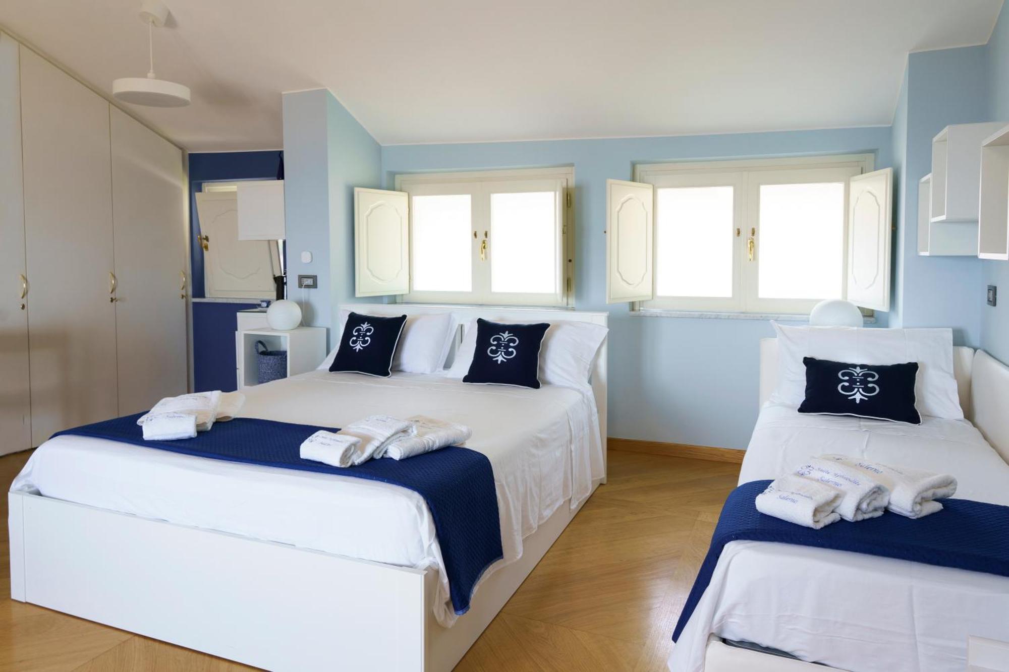 Suite Aphrodite - Exclusive Flat Salerno Exteriör bild