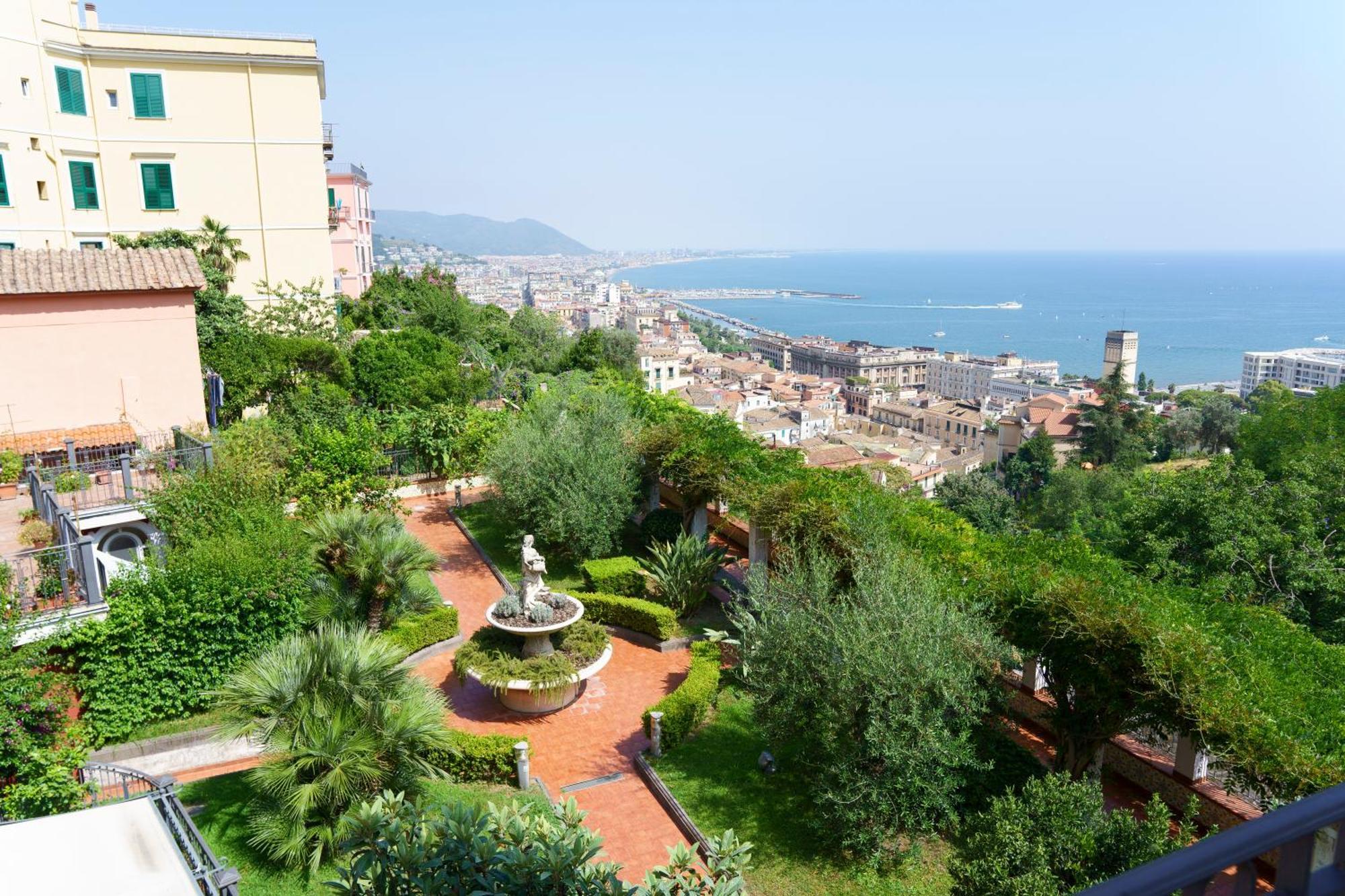 Suite Aphrodite - Exclusive Flat Salerno Exteriör bild