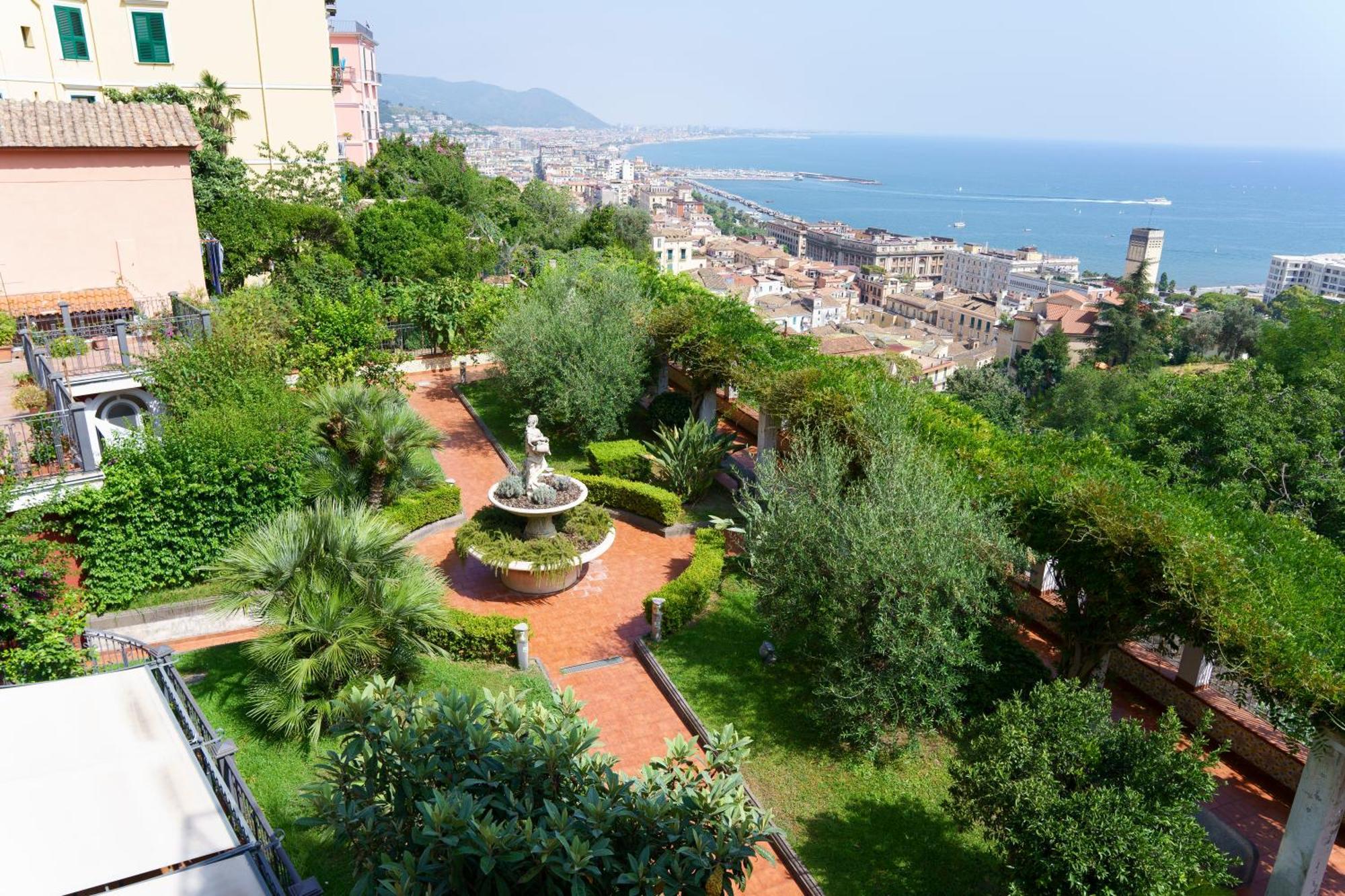 Suite Aphrodite - Exclusive Flat Salerno Exteriör bild